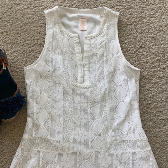 Esley White Lace Dress - Picture 2 of 7